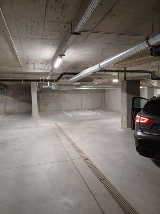 Centrum Apartament Z Parkingiem 什切青 外观 照片